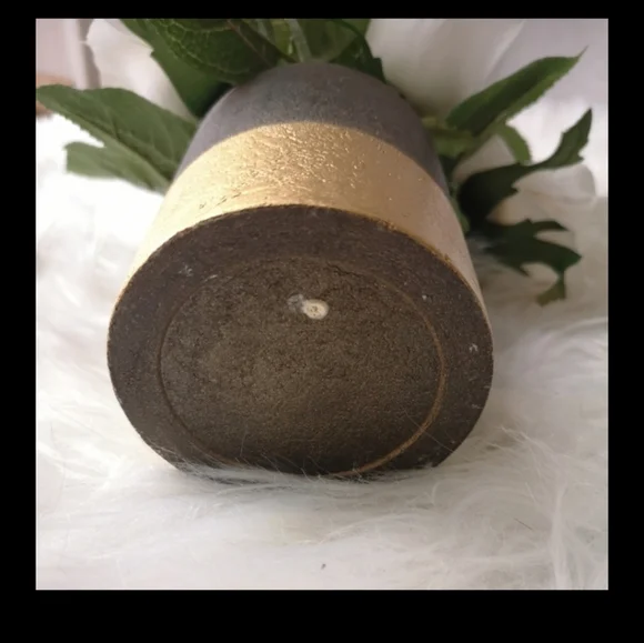 x2 Potted Faux Roses - Picture 6 of 7